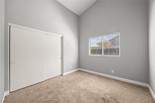 Building Photo - 328 Waterwheel Falls Dr