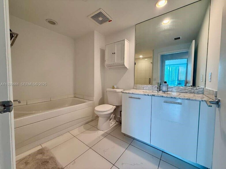 Building Photo - 55 SE 6th St