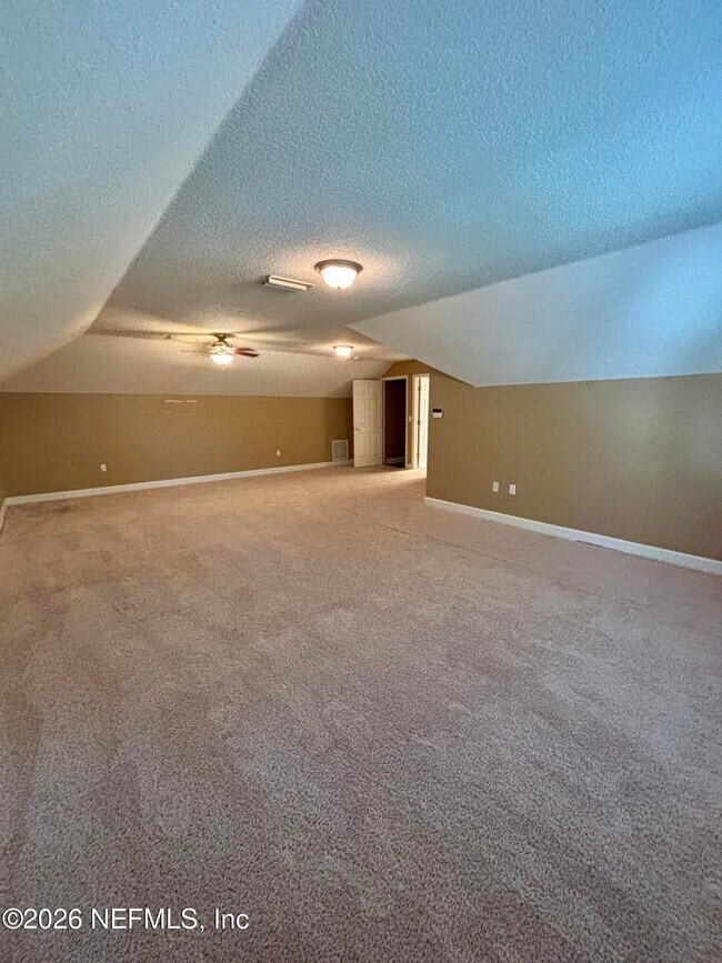 Building Photo - 11827 Crusselle Dr