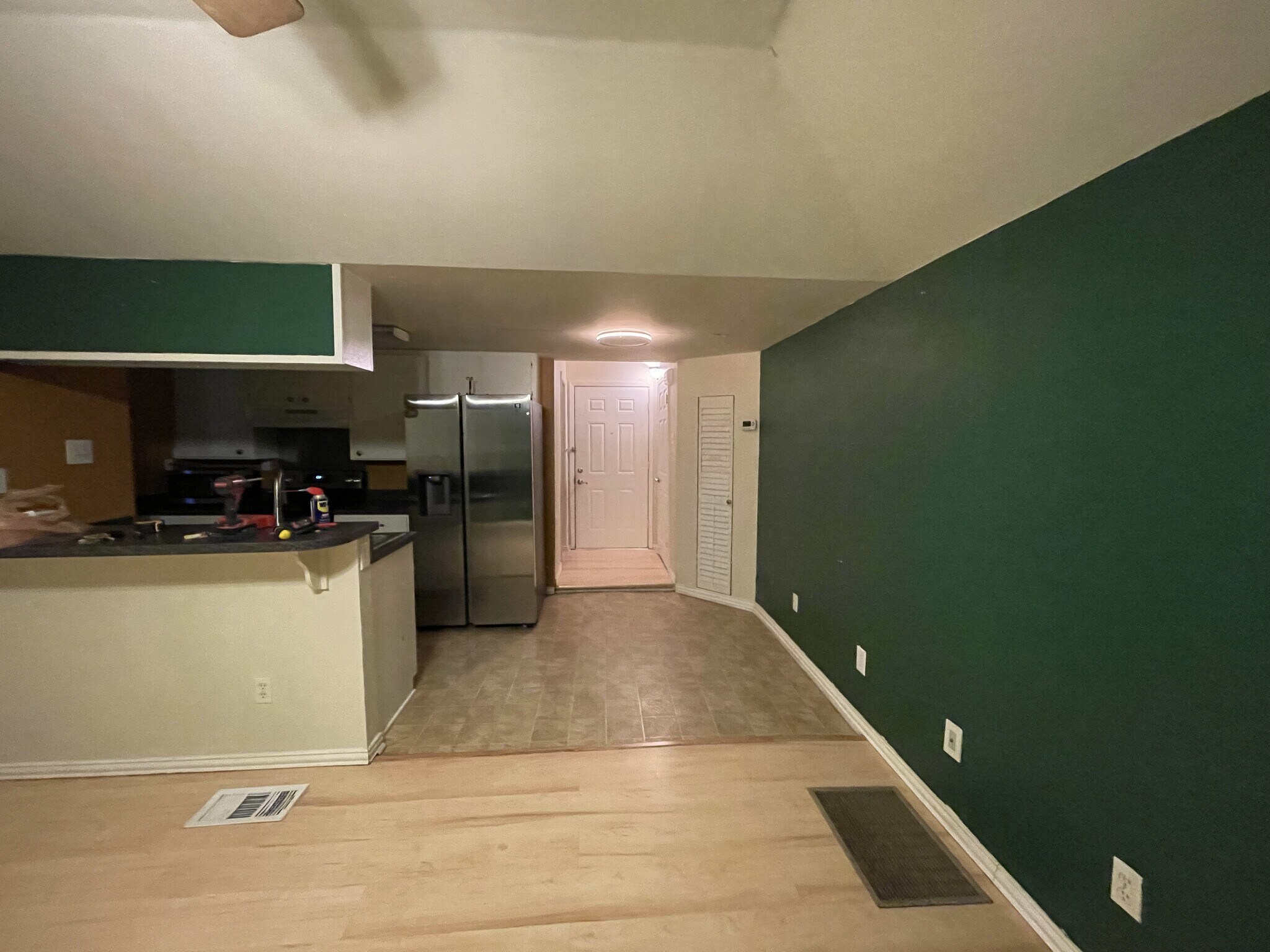 Dining Area - 424 Fry St