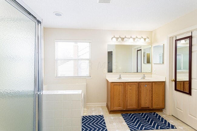 Building Photo - 5830 Prospect Ln