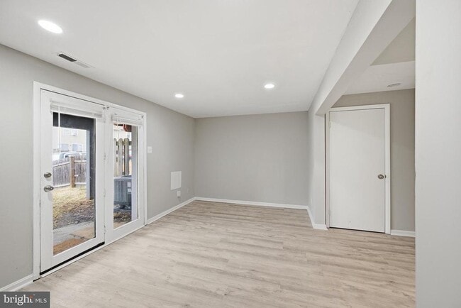 Building Photo - 40 Cobber Ln