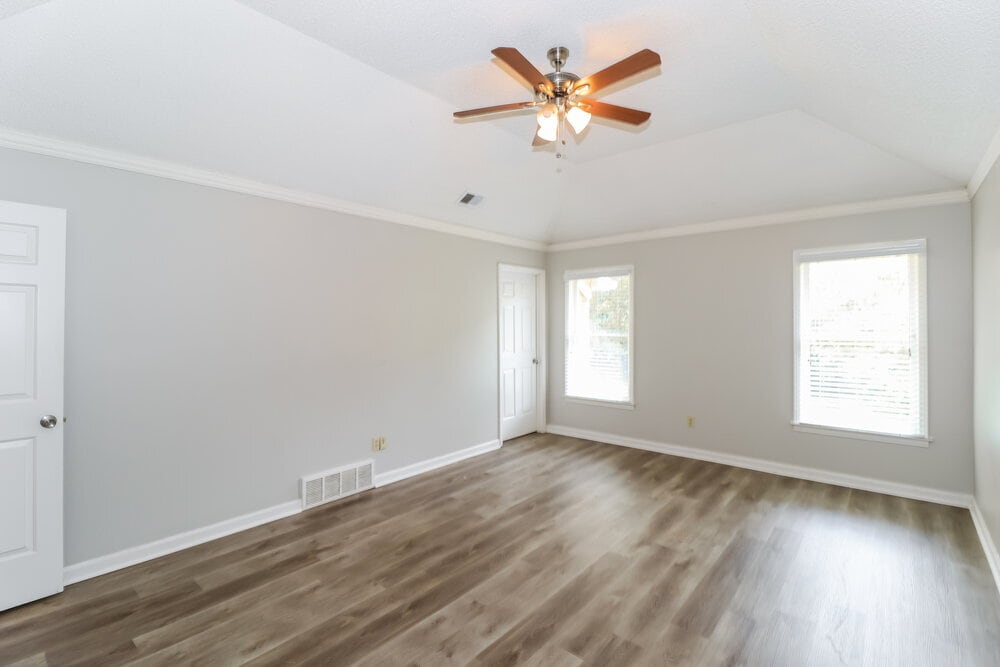 Building Photo - 306 S Glendale Ct