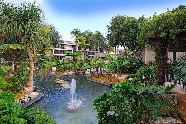 Building Photo - 6626 Miami Lakes Dr
