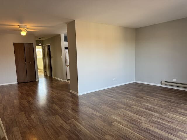 Building Photo - 1324 N Geneva Dr