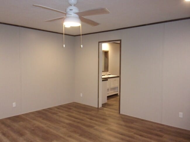 Building Photo - 811 Sitton Rd