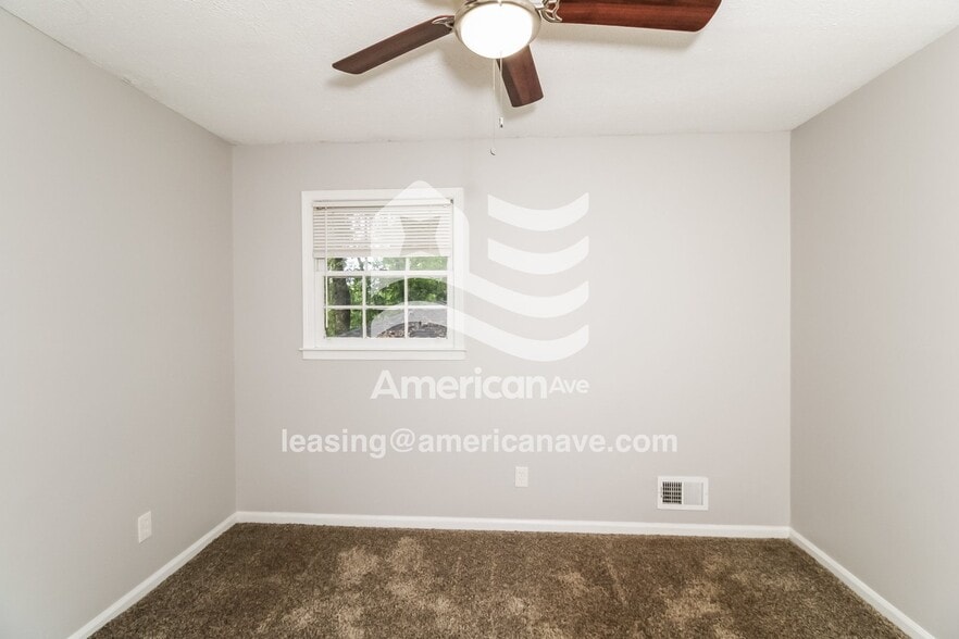 Building Photo - 194 Waterford Dr