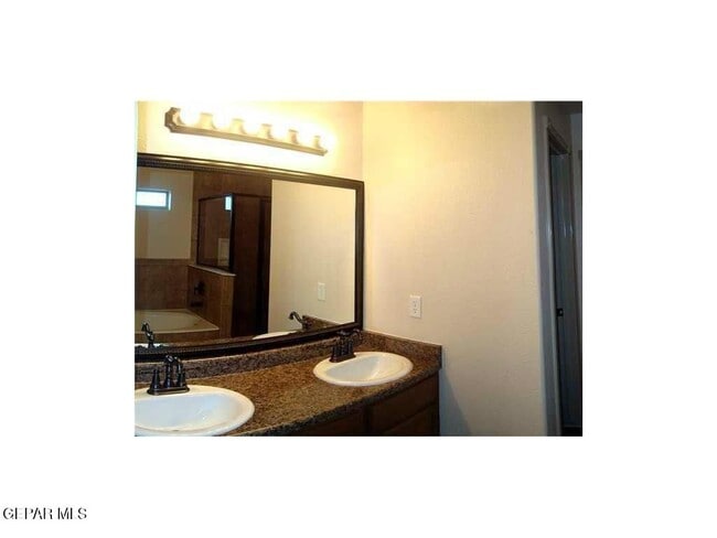 Building Photo - 13017 Pleasant Manor Ct