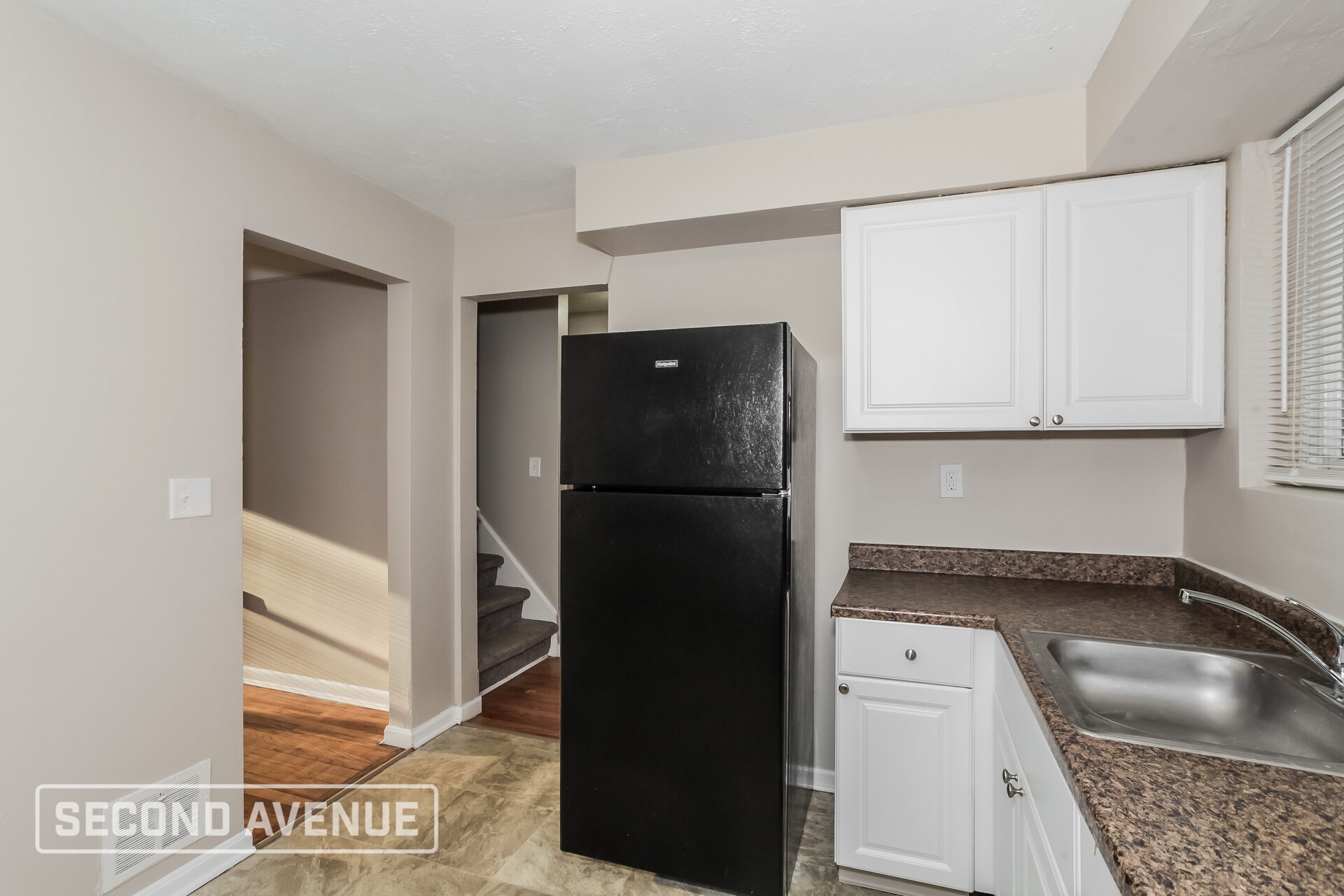 Building Photo - 550 Fairbanks Ave