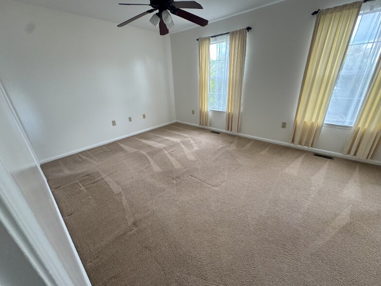 Building Photo - 18214 Paladin Dr
