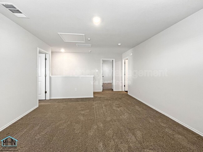 Building Photo - 4051 Basil Mdw