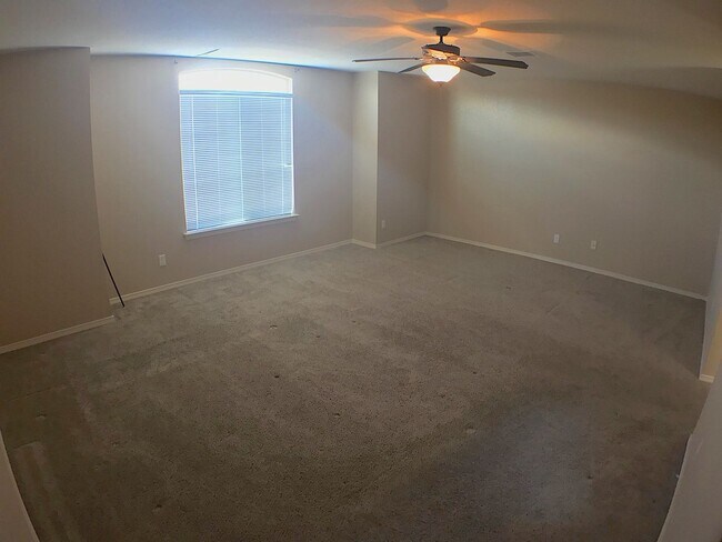 Building Photo - Northeast El Paso/Sandstone Ranch 4 bed Re...