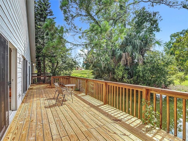 Building Photo - 289 Gull Dr S