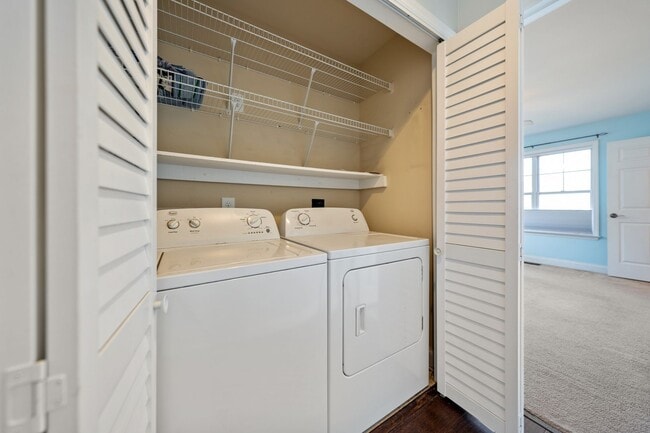 Building Photo - 3bd/2ba Near Downtown Durham!