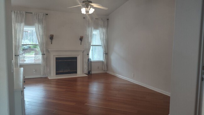 Building Photo - 1210 Camino Capistrano