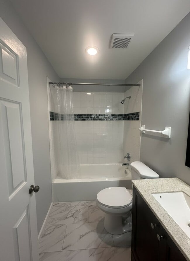 Building Photo - 207 Westfield Dr