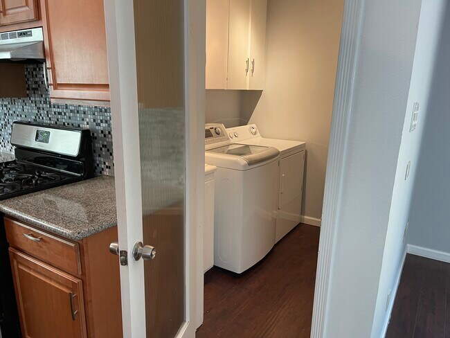 Building Photo - 20151 Hart St