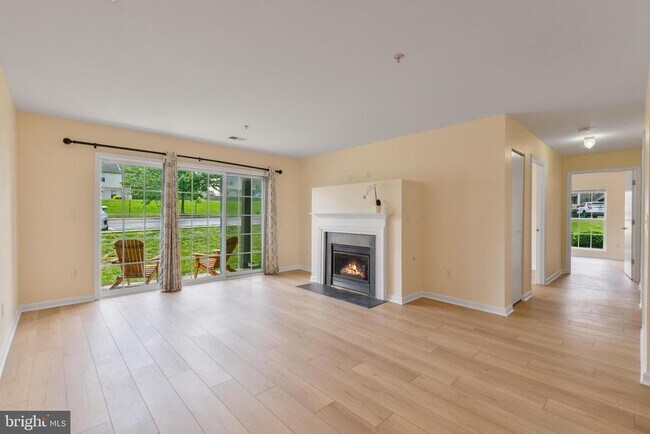 Building Photo - 136 Brookland Ct