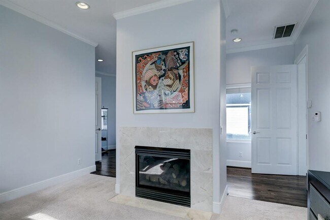 Building Photo - 4626 Braeburn Dr