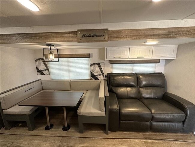 Building Photo - 17750 Hwy 155 S