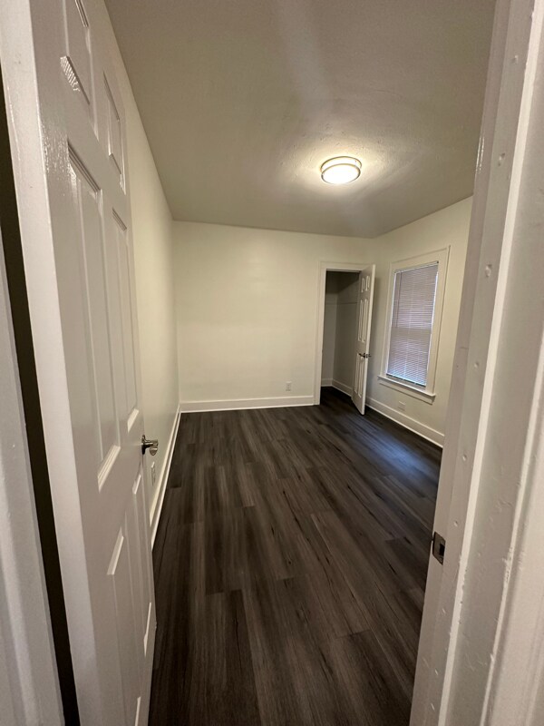 Building Photo - 318 157th St