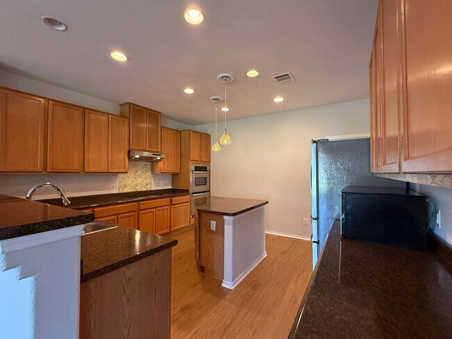 Building Photo - 2250 Howry Dr