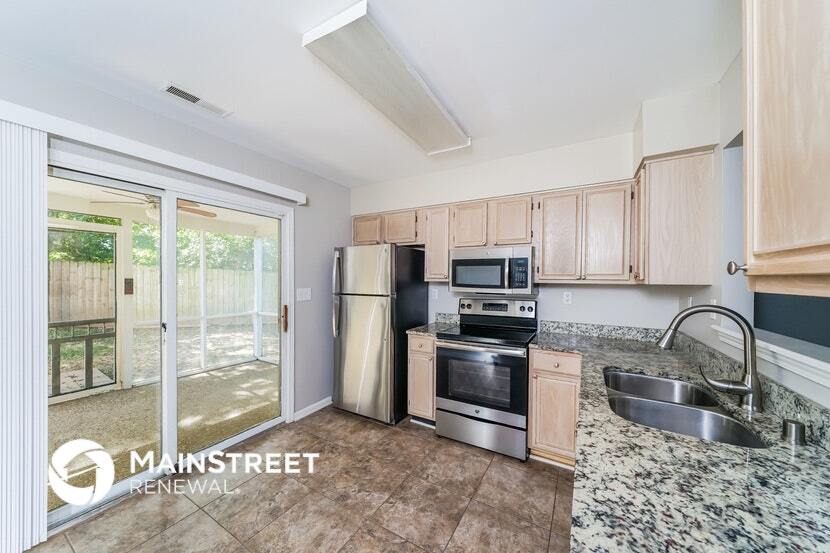 Building Photo - 10501 Bay Pointe Ct