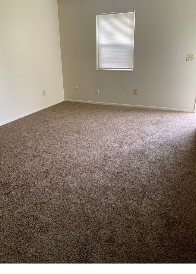 Interior Photo - Westerville Oaks Townhomes