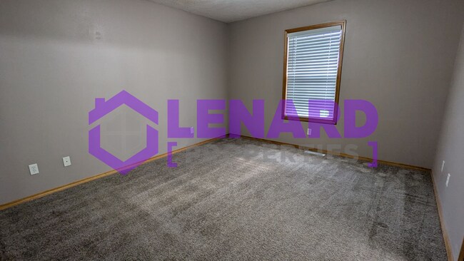 Building Photo - 553 N Chandler Ave