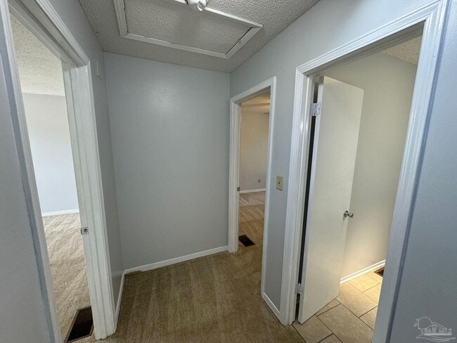 Building Photo - 2810 Villa Woods Cir