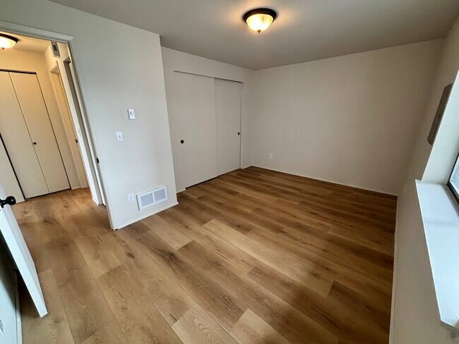 Building Photo - Wetmore Apartments