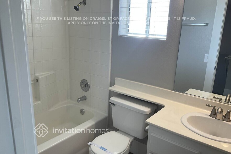 Building Photo - 1415 Heather Ridge Rd