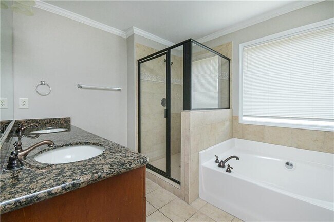 Building Photo - 129 Janney Cir