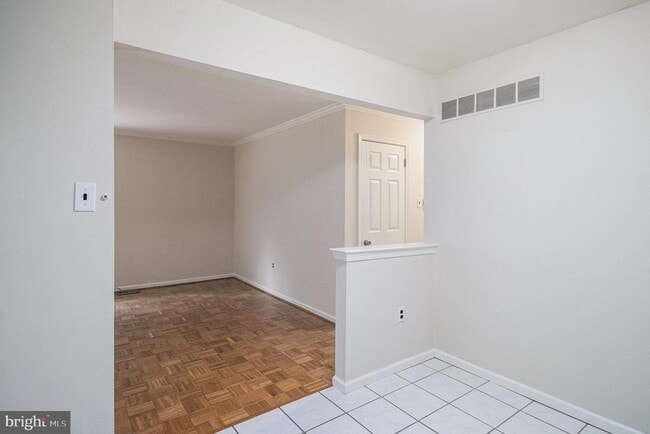 Building Photo - 805 Wyndmoor Ave