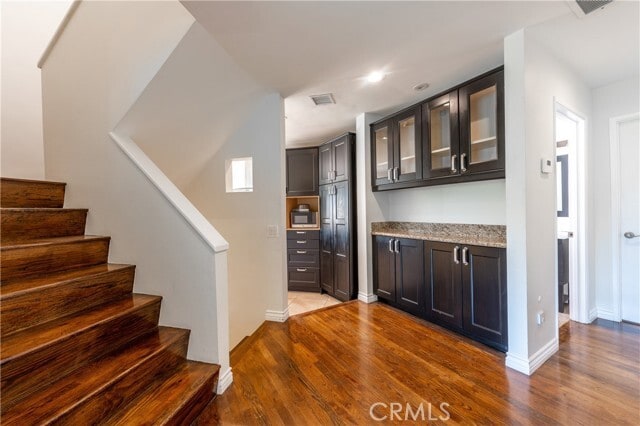 Building Photo - 8665 Valley Circle Blvd