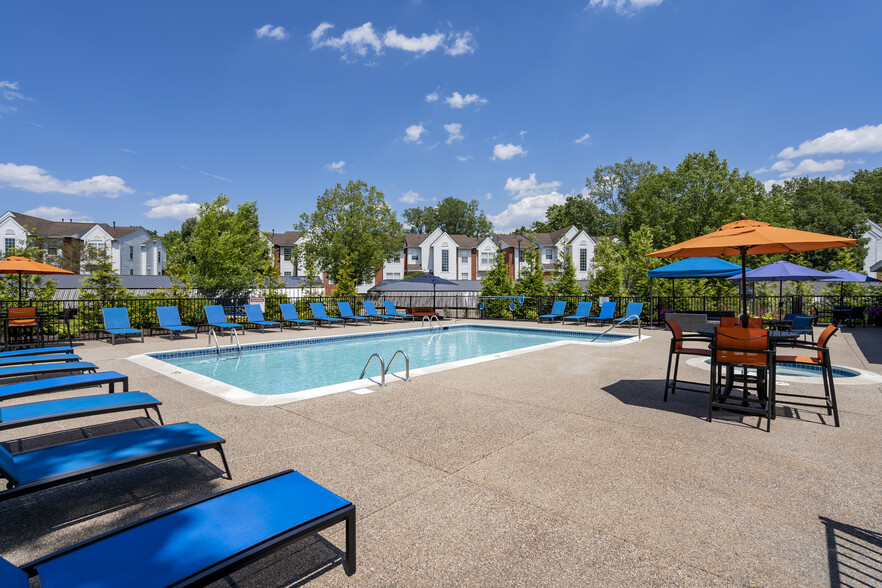 Primary Photo - Ponds at Georgetown Apartments