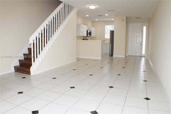 Building Photo - 4704 NW 57th Pl