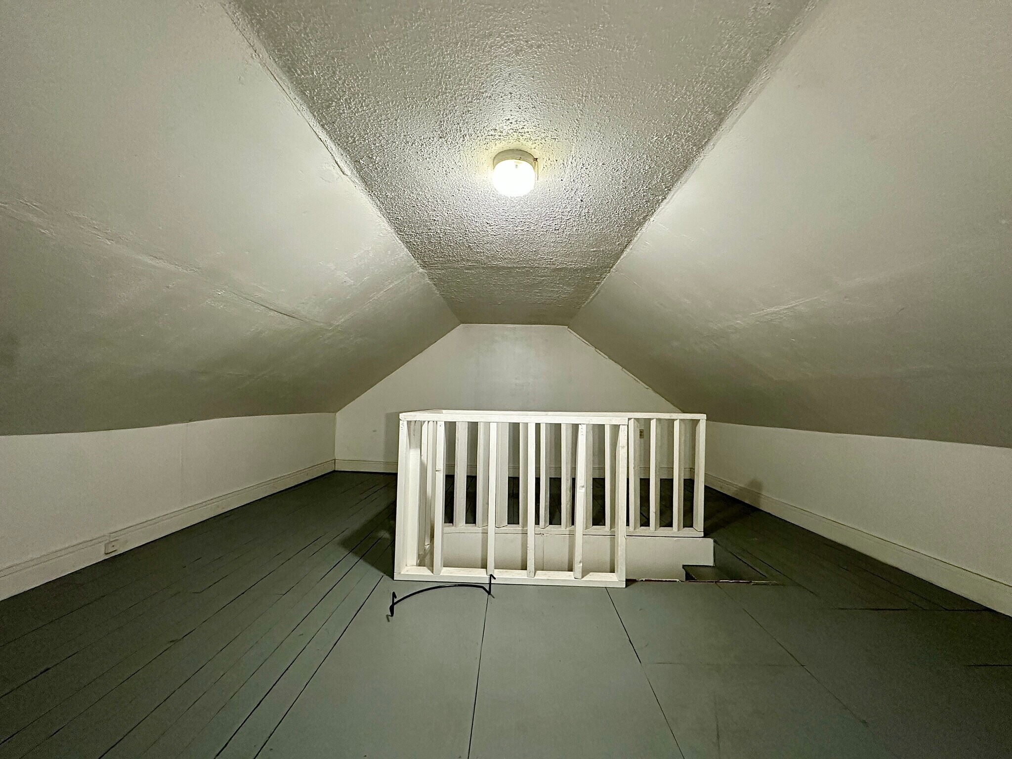 Building Photo - 715 Rear Mabel St