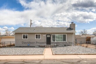 Building Photo - Cozy Updated 4-Bedroom House in Southwest ...