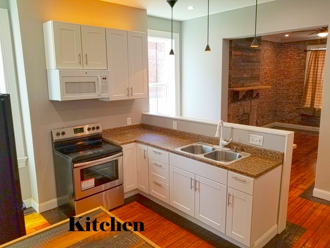 Building Photo - 3228 California Ave