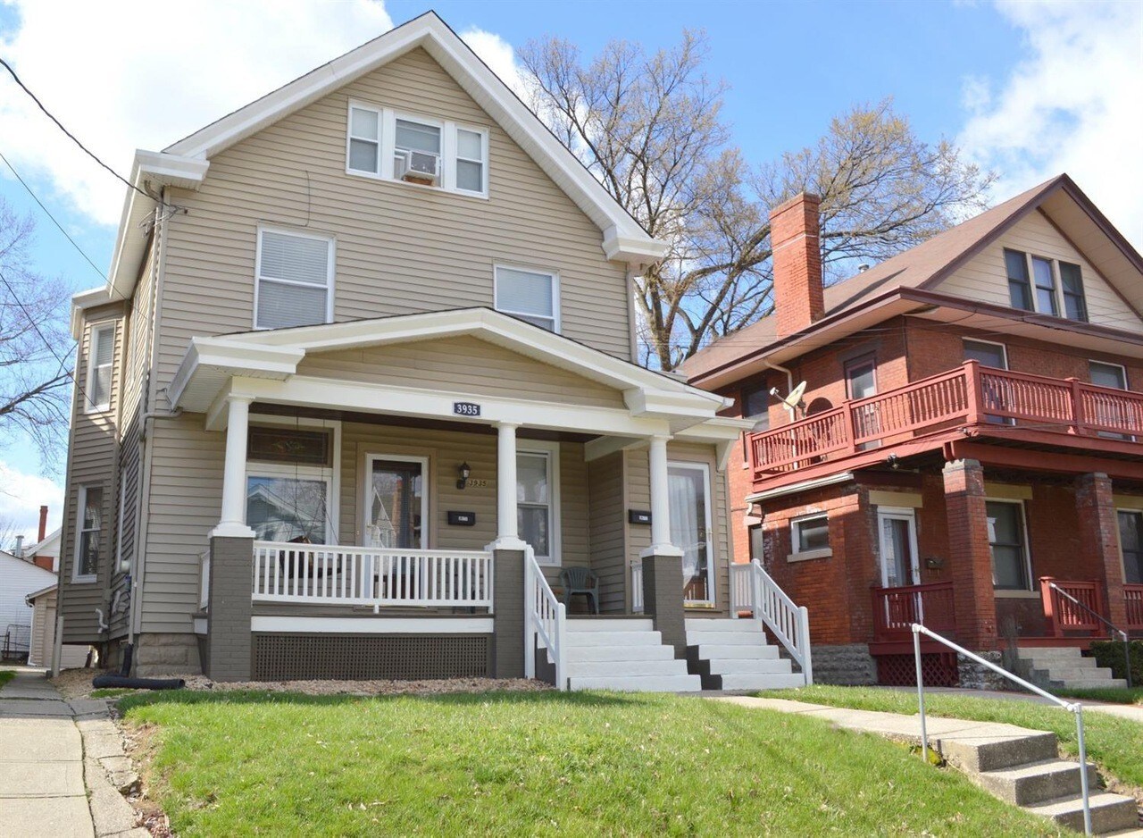 Outside - 3935 Burwood Ave