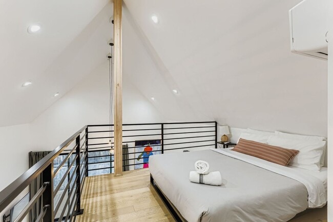 Building Photo - Stylish Loft-Style 1 Bedroom in the Heart of RiNo with Garage and Private Patio