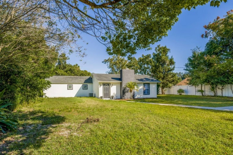 Building Photo - 2301 Carlton Dr