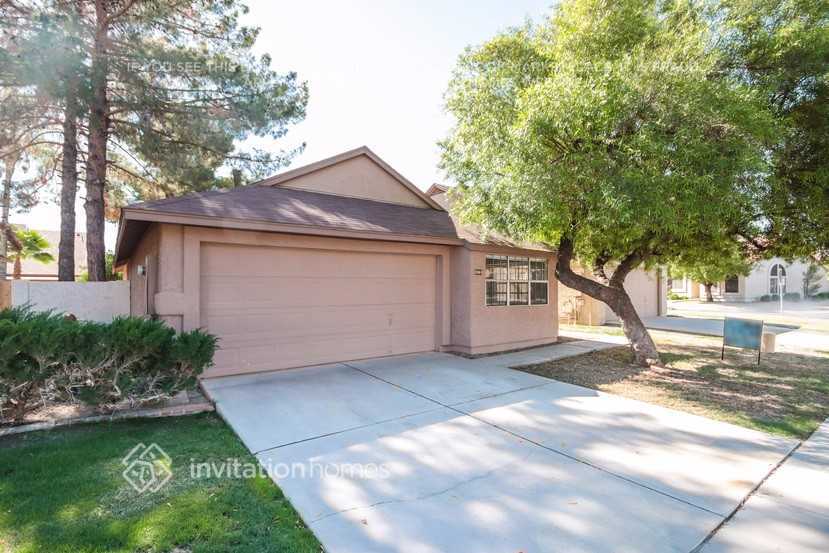 Building Photo - 3861 W Ivanhoe St