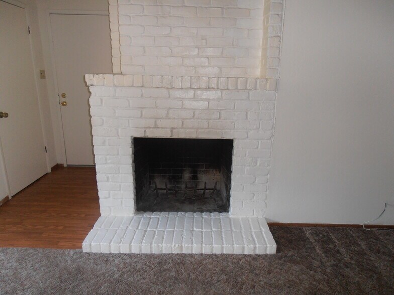Building Photo - 8146 Monte Park Ave