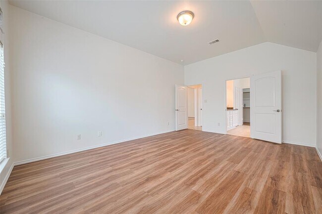 Building Photo - 13315 Peach Orchard Ln