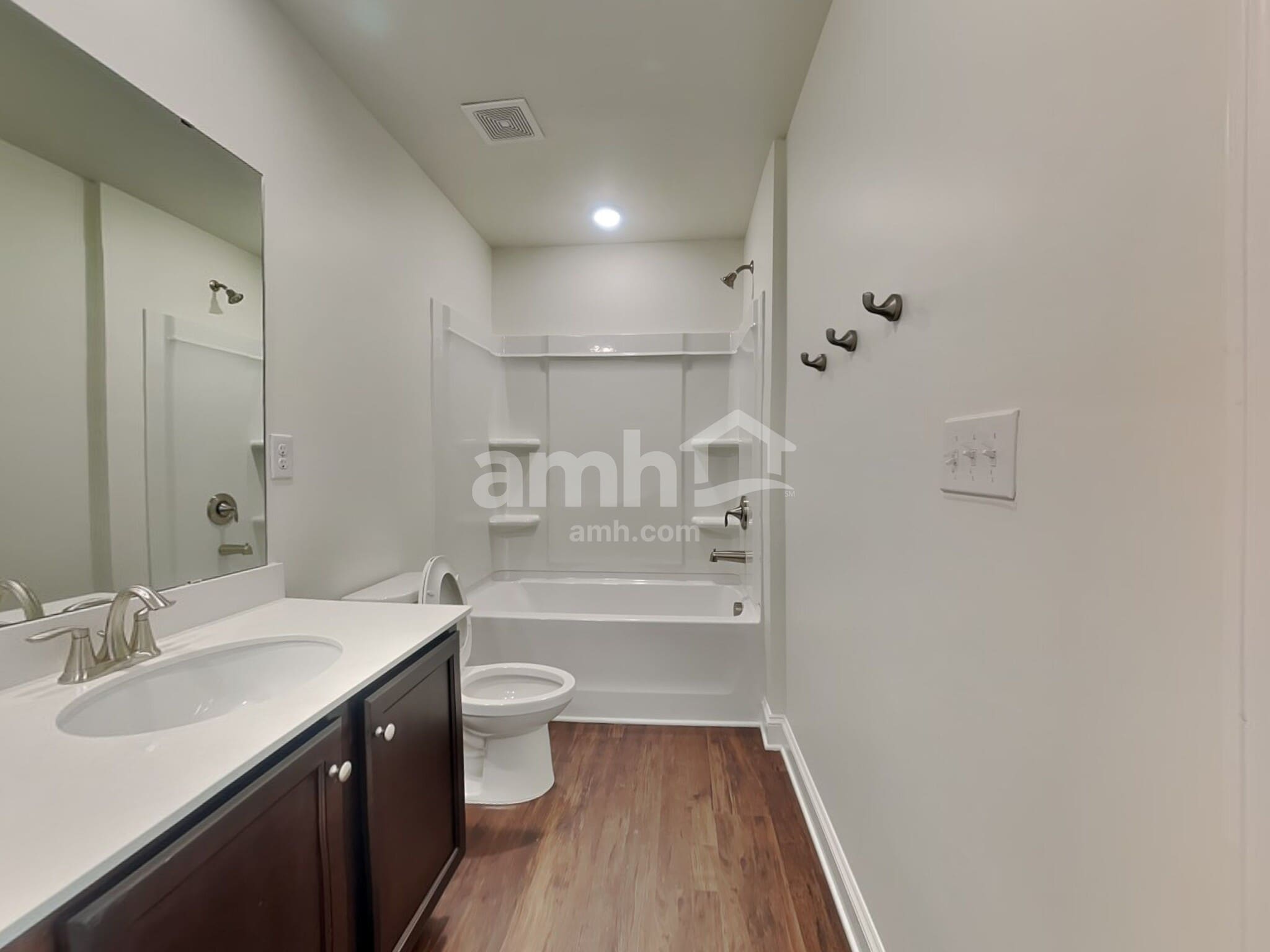 Building Photo - 611 Rivermist Dr
