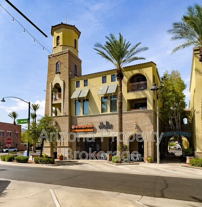 Building Photo - 20933 W Almeria Rd