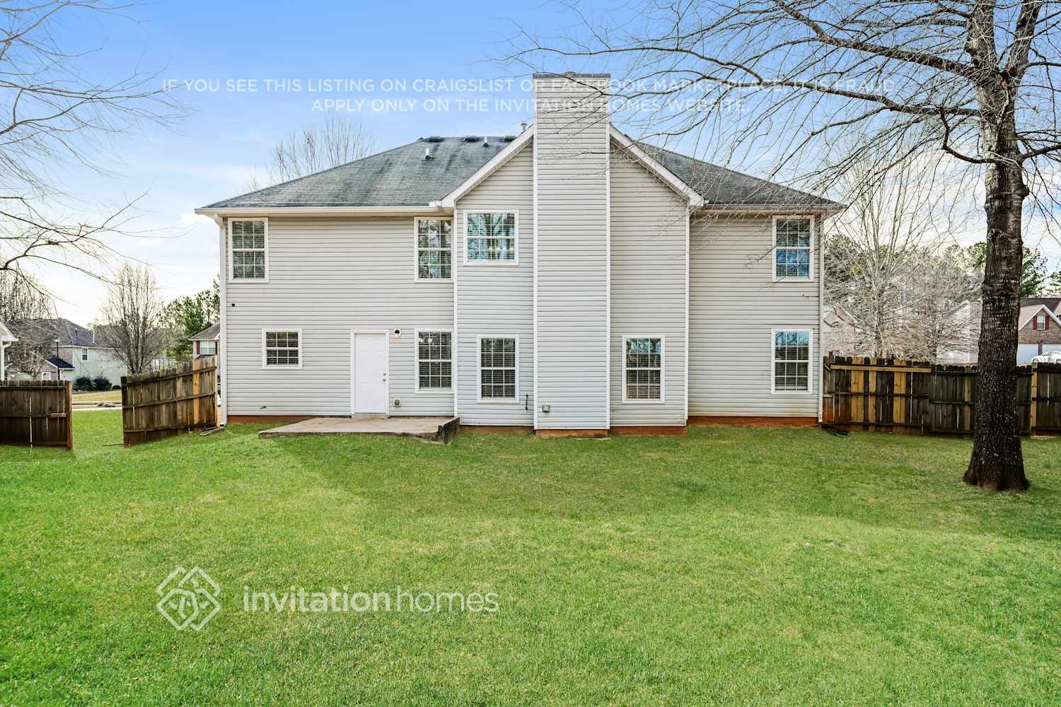 Building Photo - 363 Ermines Way