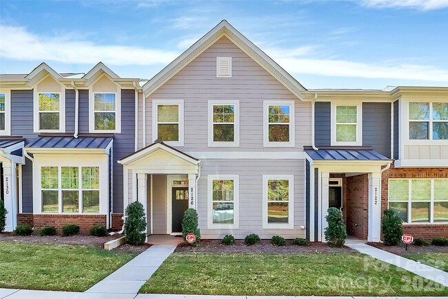 Building Photo - 2126 Blewett Dr